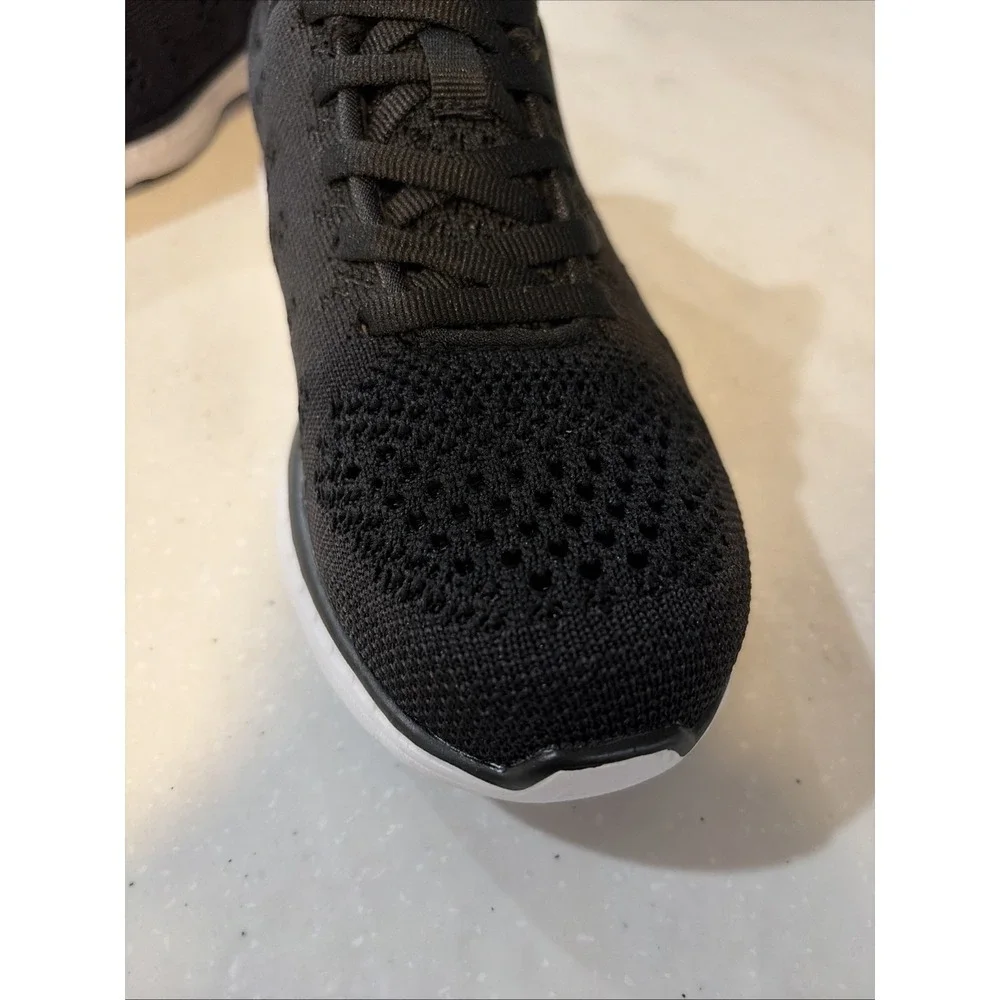 APL Athletic Propulsion Labs‎ women's black 5 athletic shoes TECHLOOM PRO W NEW